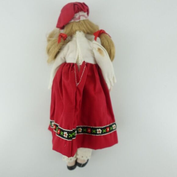 Russ Berrie International Doll Canada - Picture 6 of 11